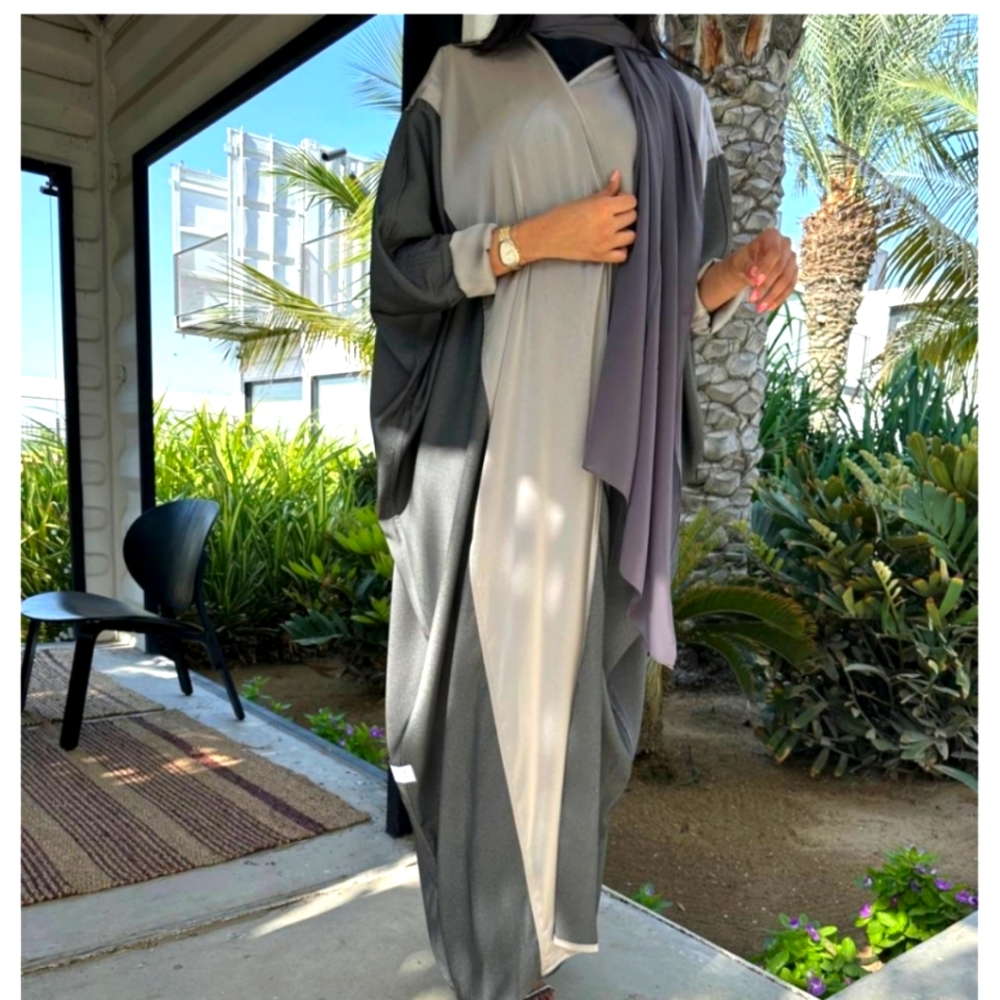 DESIGNER MODERN ABAYA FROM DUBAI TODAY ONLY PRICE ALL PROCEEDS WILL BE DONATED T